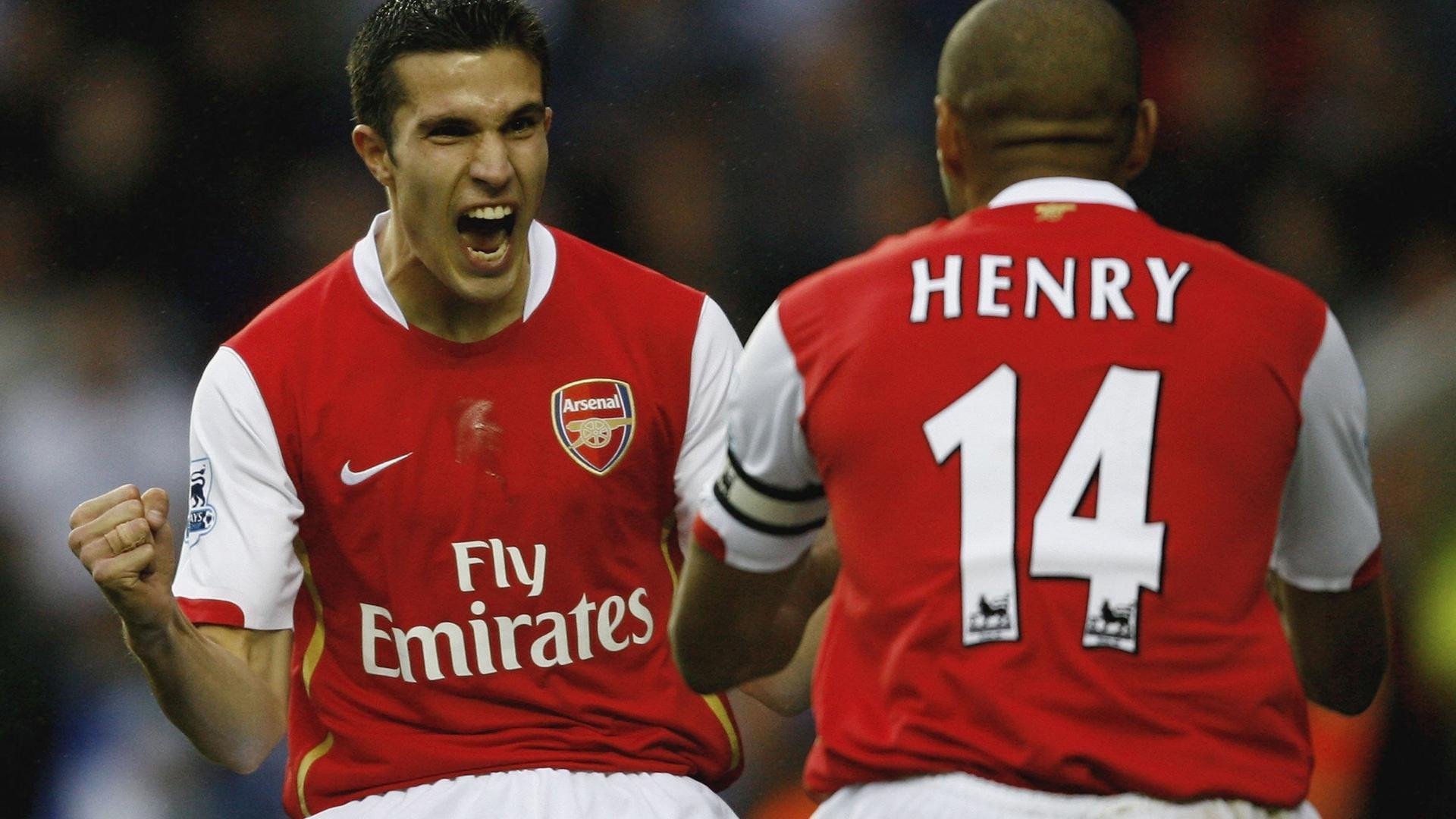 精彩瞬间：比赛中的经典瞬间回顾！，比赛精彩片段